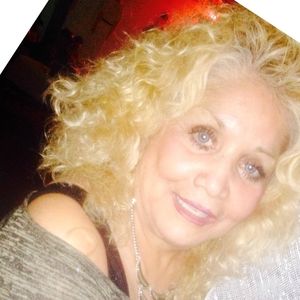 Meet your Posher, Beatrice medina